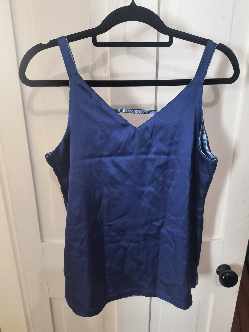 Blue Patterned V-Neck Tank Top - Picture 2 of 2